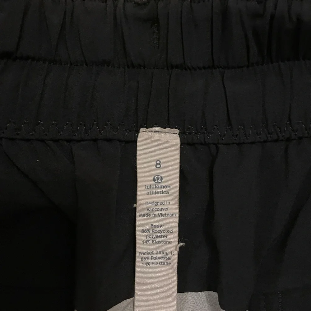 Lululemon Cuffed Shorts - Picture 2 of 3